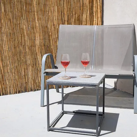 Zoi's Апартаменты *