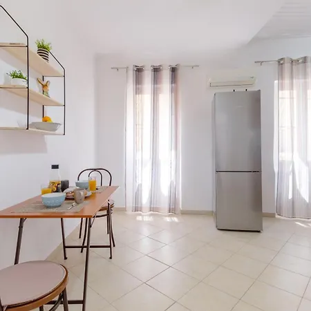 Zoi's Apartment